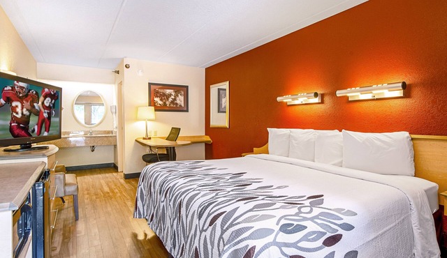 Red Roof Inn St Clairsville - Wheeling West