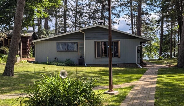 Relax, golf, fish & disconnect from today's fast pace living on Sand Lake