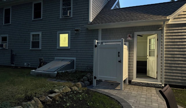 Relax in this Sandwich Farmhouse - Cape Cod