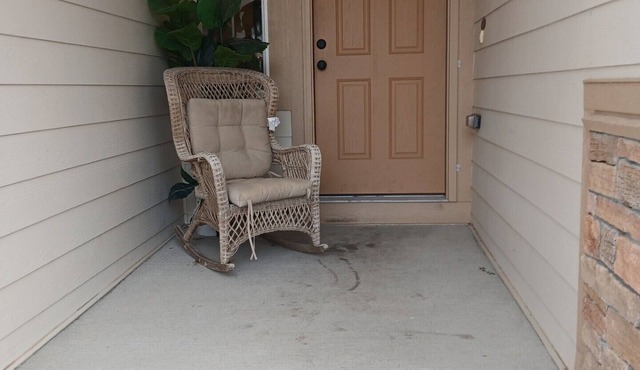 RELAX,RECHARGE,REJUVENATE in a 3-bed house w/AC and WiFi in Colorado Springs