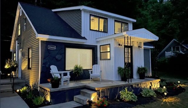 Remodeled Traverse City Home - Lake View-Golf and Wineries STR #2026-52