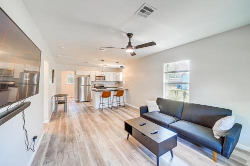 Remodeled Tulsa House w/Yard ~ 4 Mi to Downtown!