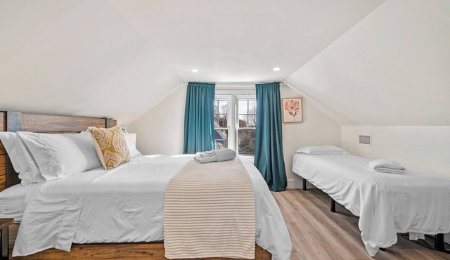 Renovated 3rd-Floor Retreat | 3 Beds | Roslindale Village