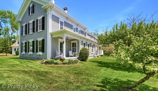 Renovated Sea Captain's Home in Harwich Port: 069-H