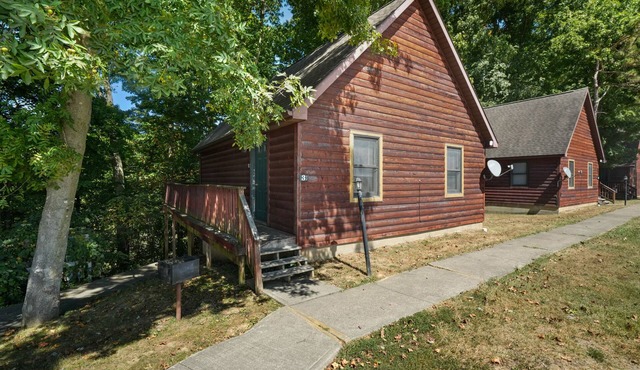 Retreat Cabin #3 | Hocking Hills, Loft Cabin