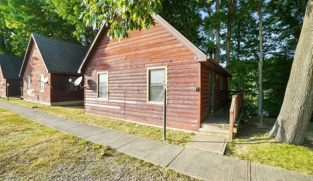 Retreat Cabin #7 | Hocking Hills, Loft Cabin
