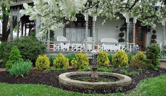 Rocking Horse Inn