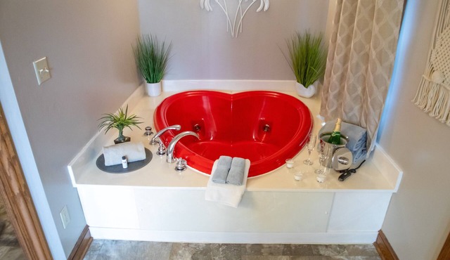 Romantic Bridal Suite Rentals - Bridal Suite 1