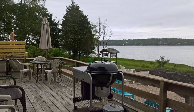 Romantic Orleans Waterfront Cottage!