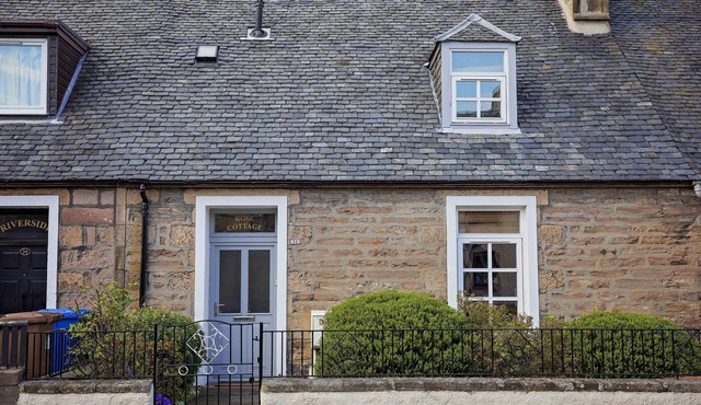 Rose Cottage City Centre - near the River Ness