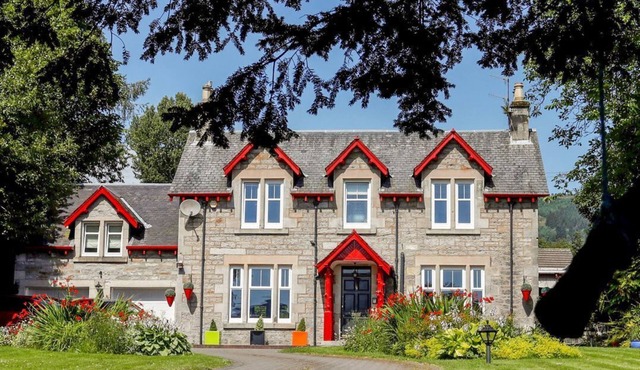 Roseburn: Serene Stay Near Auchnahyle