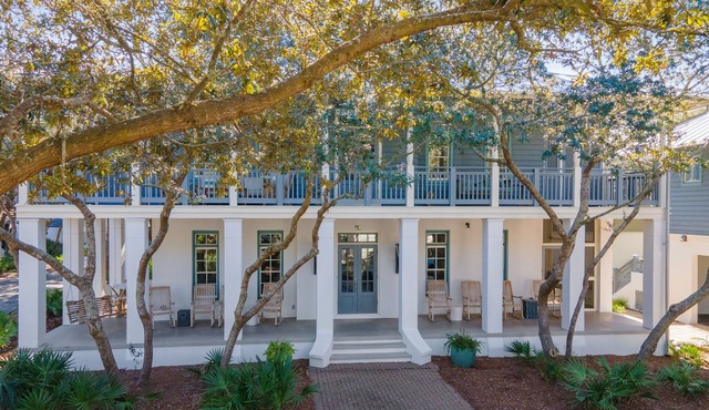 Rosemary Beach House + Carriage South of 30A 2 Min to the Beach, Pool + Town Sq.