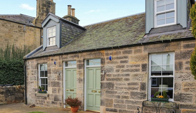 Roslin Chapel Lodge - UK49194