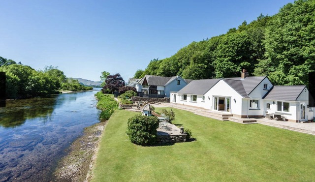 Roxby, Pooley Bridge, all ground floor with river view