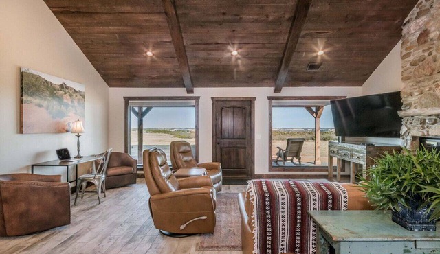 Rustlers Draw cabin in the pasture