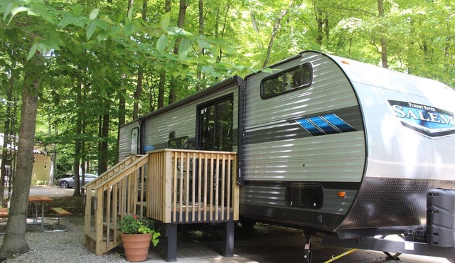 RV Rental #13 Sleeps 6 people