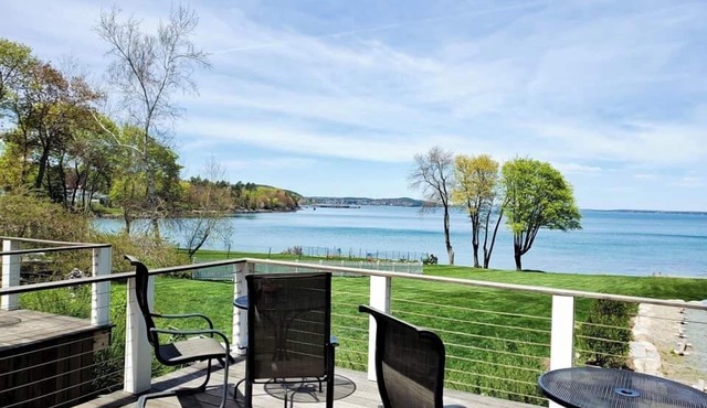 Saltair Inn Waterfront B&B