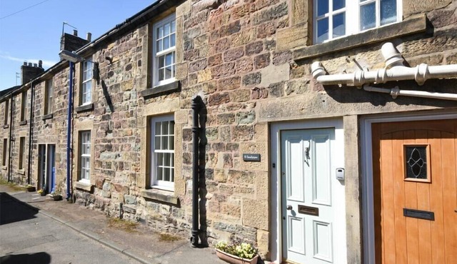 SANDPIPER (ALNMOUTH), pet friendly in Alnmouth