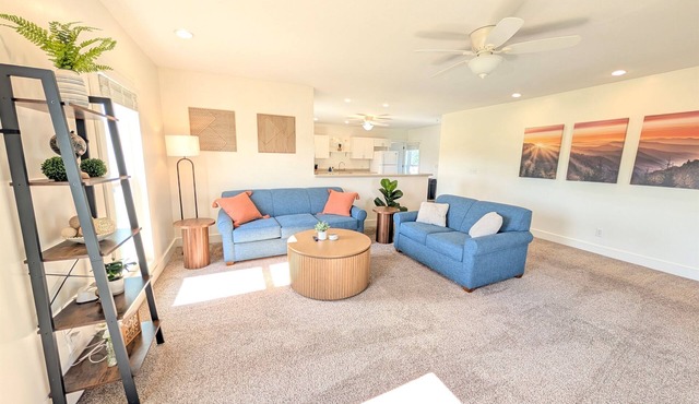 Sandusky River Retreat | Fire Pit & King Bed