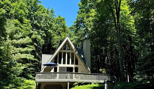 Scenic Harbor Springs A-frame Minutes from Downtown Harbor Springs and Petoskey
