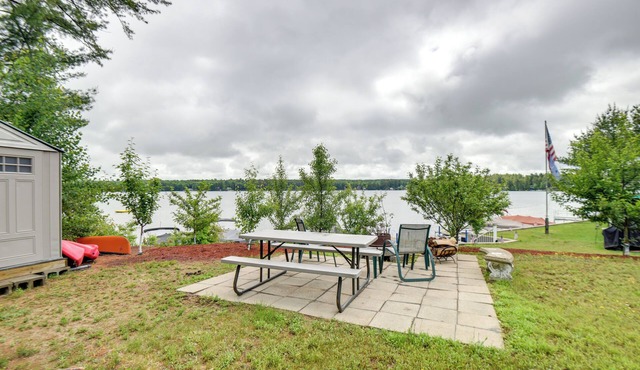 Scenic Little Ossipee Lake Retreat w/Grill!
