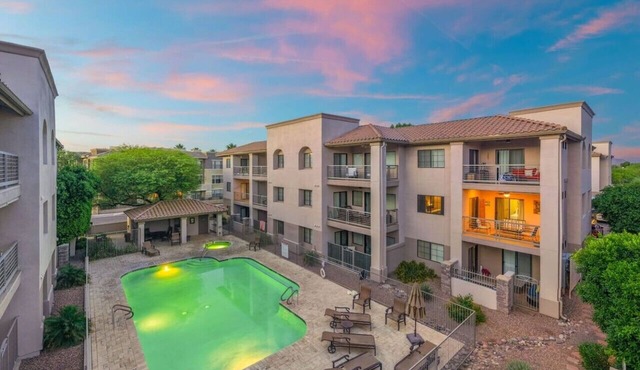 Scottsdale Silverado Golf retreat w/Hot Tub, Pool