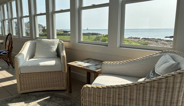 sea breeze house at sakonnet point. RE. 03495-STR