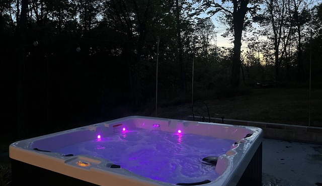 Secluded 5BR Retreat w/Hot Tub, Sleeps 10