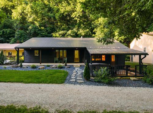 Secluded Family Cabin with Hot Tub