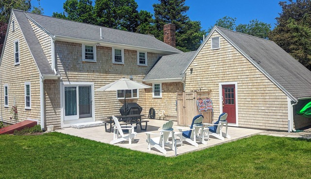 Secluded Family/Pet Friendly Home in E. Dennis, Near Beaches