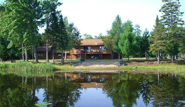 Secluded Lodge on Lac Vieux Desert 370 Feet of Lakefront-Private Beach