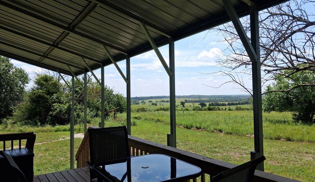 Secluded Prairie Retreat