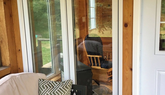 Secluded Tiny Cabin Screened Porch Sleeps 4 - Goshen Springs Getaway
