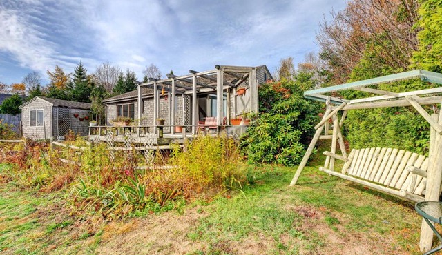 Serene Jonesport Escape: Deck w/Water Views!