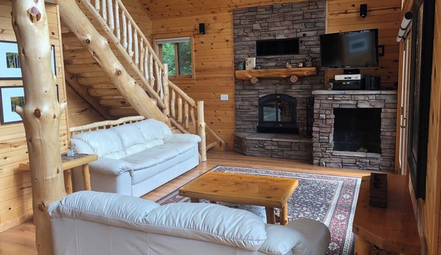 Serene lakehome on North Long Lake centrally located in the Brainerd Lakes area