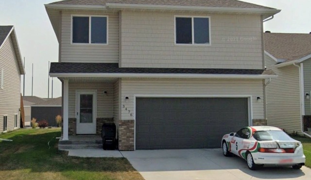 Serene Location Garage Close toSuite Shots GolfHospitalInterstate