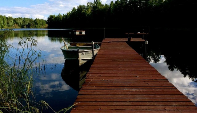 Serene Seeley Lakehouse (close to Hayward and Cable alike)