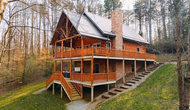 Serenity Now | Hocking Hills, Covered Hot Tub