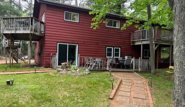 Shady Rest Upper Manor, 3BR/2BA, Lakefront, Beach, Fishing, Relaxing, Fun!