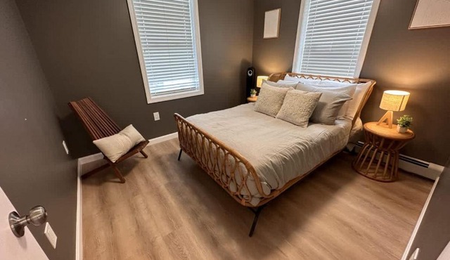 Shark Bait - Cozy Coastal Escape Near Hampton Beach