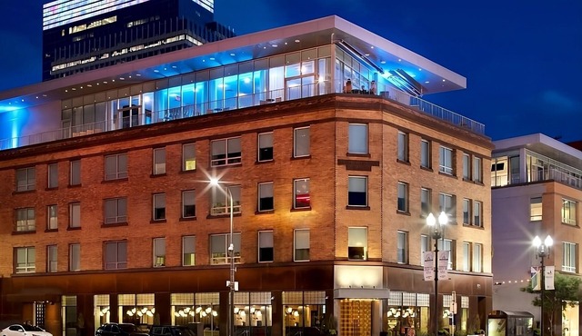 Short Distance From The Well Known Sites! 4 Convenient Units Near Foshay Tower!
