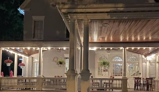 Simsbury 1820 House