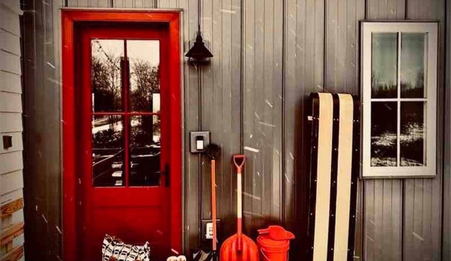 Sister Bay Eclectic Cottage