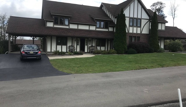 Ski and Golf Retreat by Hole 8