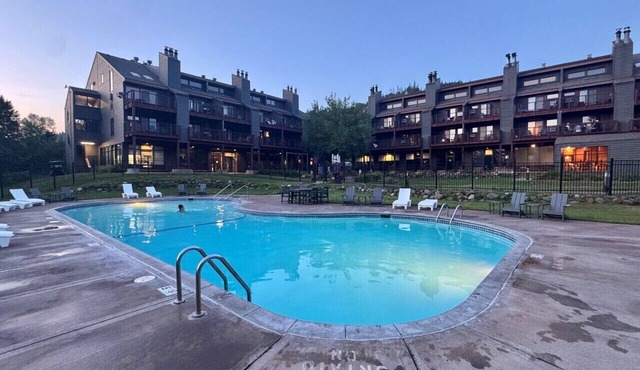 Ski-In/Ski-Out Condo at Lutsen Mtn | Pool, Hot Tub