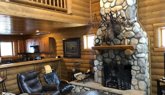 Ski-in/Ski-out Private Boyne Mountain Cabin