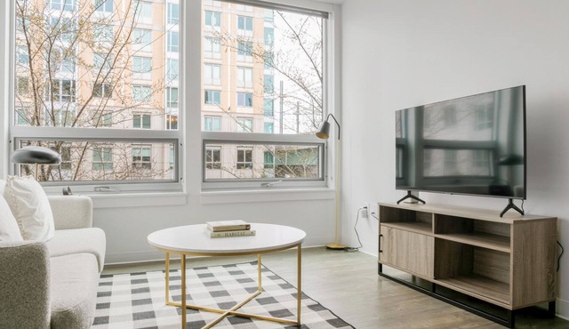 Sleek East Cambridge 2BR w/Gym & W/D, near Lechmere T, by Blueground