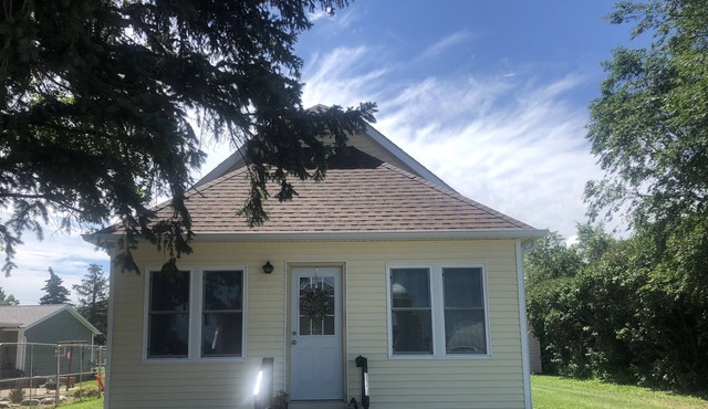 Small Town Rural Escape to Harvey ND