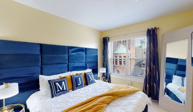 ♥Smart TV♥Pool♥Full Kitchen♥20min→Airport♥King