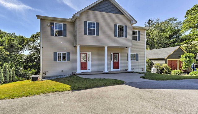 South Kingstown Duplex - Located on URI Campus!